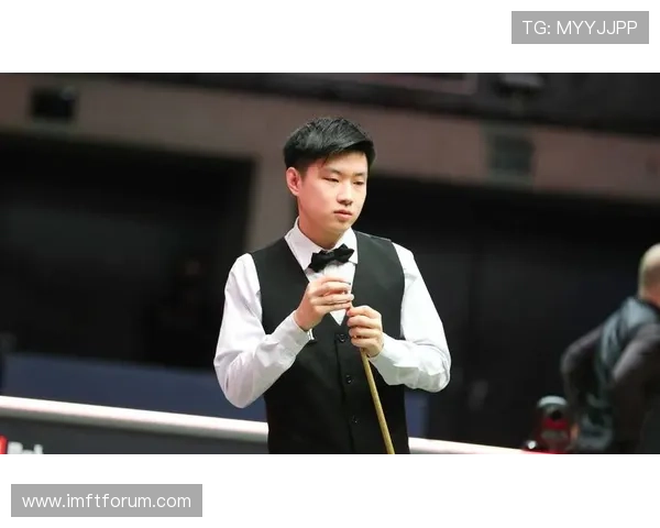 赵心童以6比1大胜布朗 晋级斯诺克国际锦标赛第二轮展现强劲实力